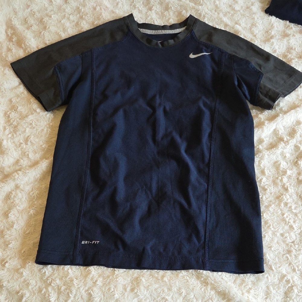 Nike Dri-FIT Navy and Gray Performance Tee Boys Lg